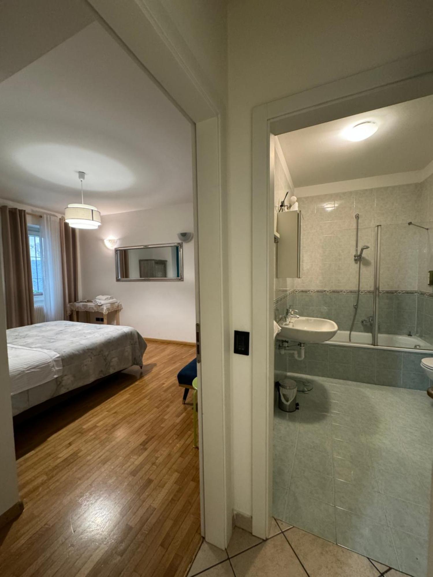 Duomo Nest Entire Apartment Тренто Экстерьер фото